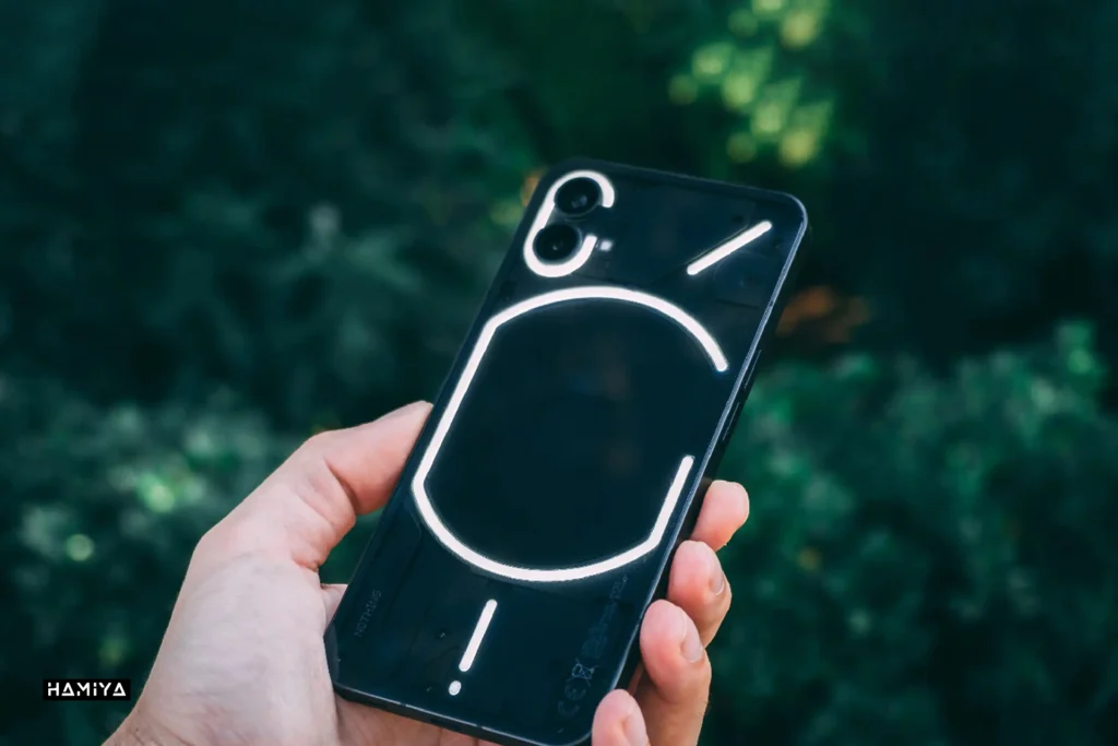 نمای پشت nothing phone 1